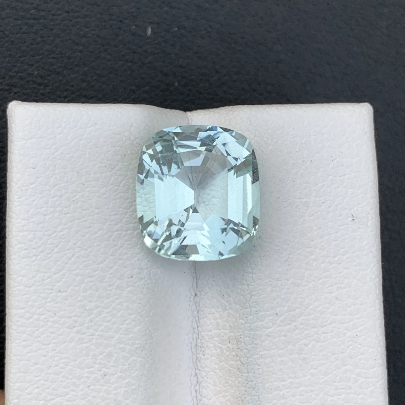 Natural Greenish Blue Aquamarine 5.65 Carat Faceted Cushion Shape Loose Gemstone For Jewelry Making — view 2